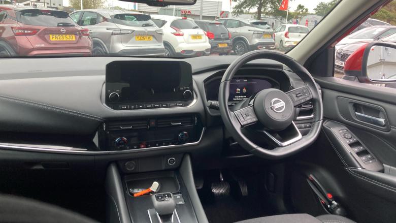 Nissan Qashqai 1.3 DiG-T MH 158 N-Connecta 5dr Xtronic Petrol Hatchback